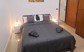 Fiera Bolognina - Komodo - Appartamento completo con giardino